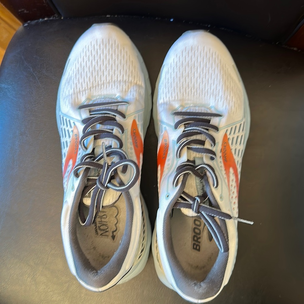 Brooks adrenaline women’s sneakers